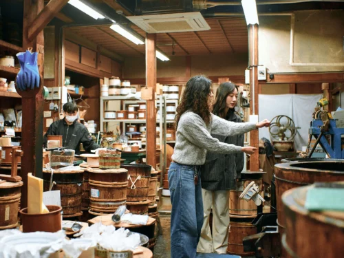 Tsutsumi Asakichi Urushi Shop